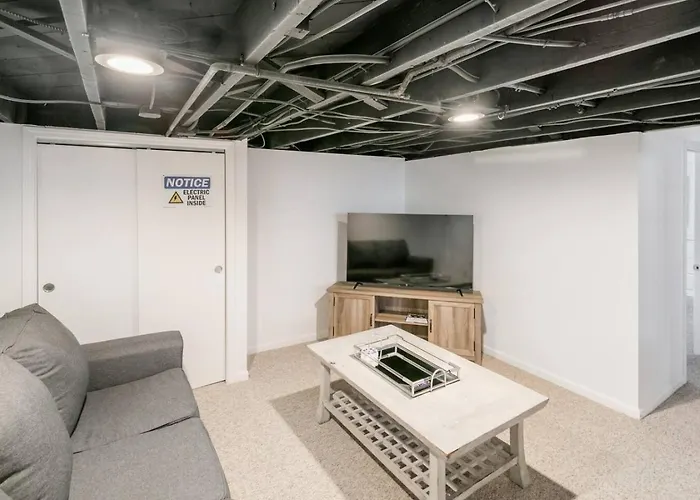 Apartamento Cozy W Front Porch Dt Near Naval Base *