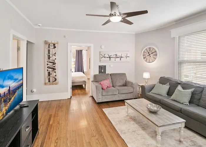Apartamento Cozy W Front Porch Dt Near Naval Base