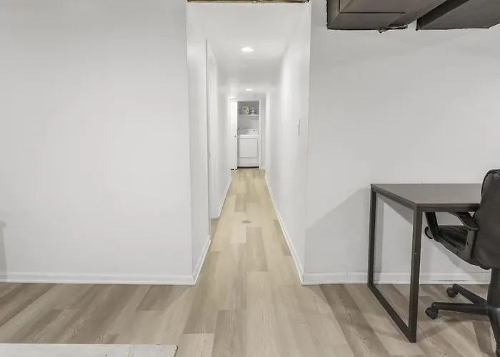 Apartment Cozy W Front Porch Dt Near Naval Base *